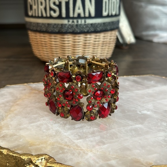 RED WOMEN BRACELET - Picture 14 of 14